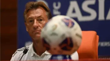 مفاجأة كبيرة.. وليد الفراج يكشف السبب الحقيقي لرحيل رينارد عن المنتخب السعودي